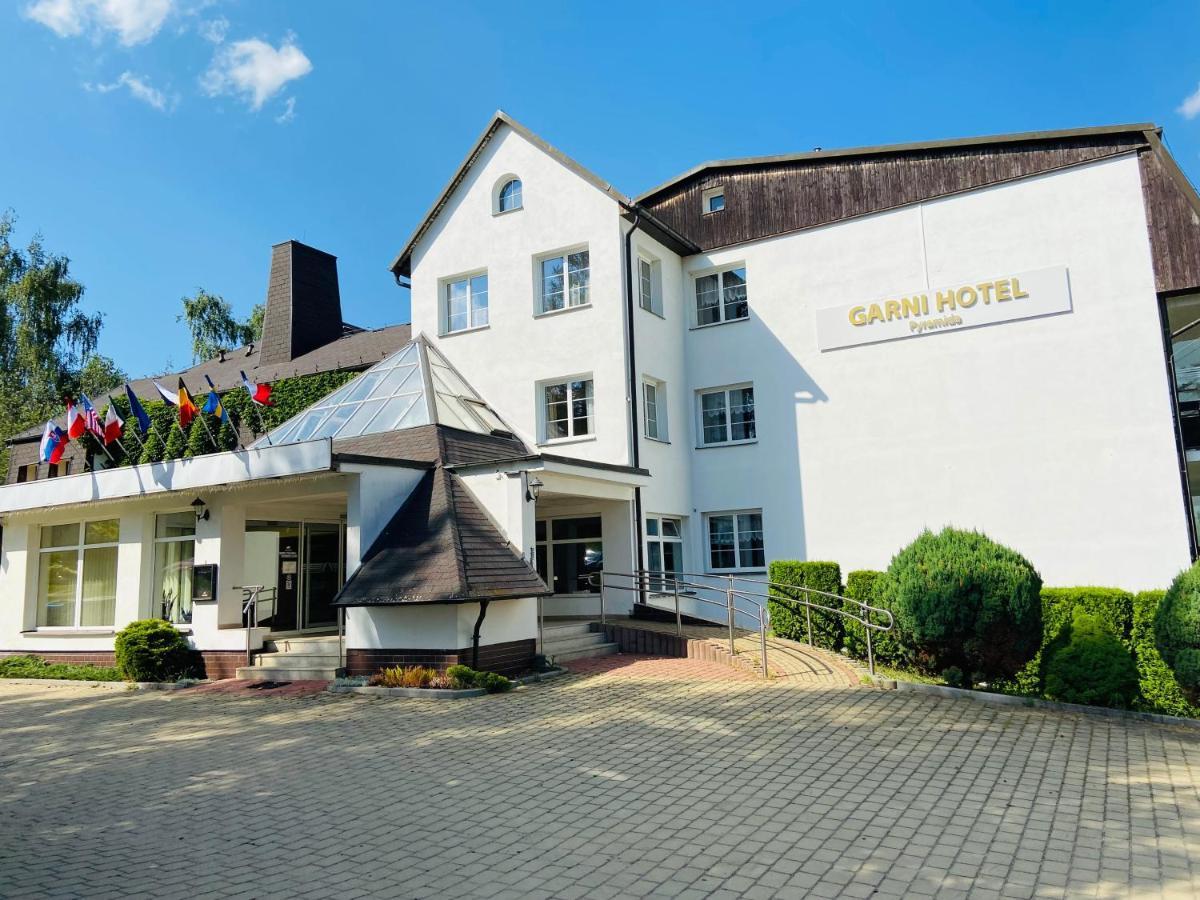 Garni Hotel Pyramida Cheb Exterior foto